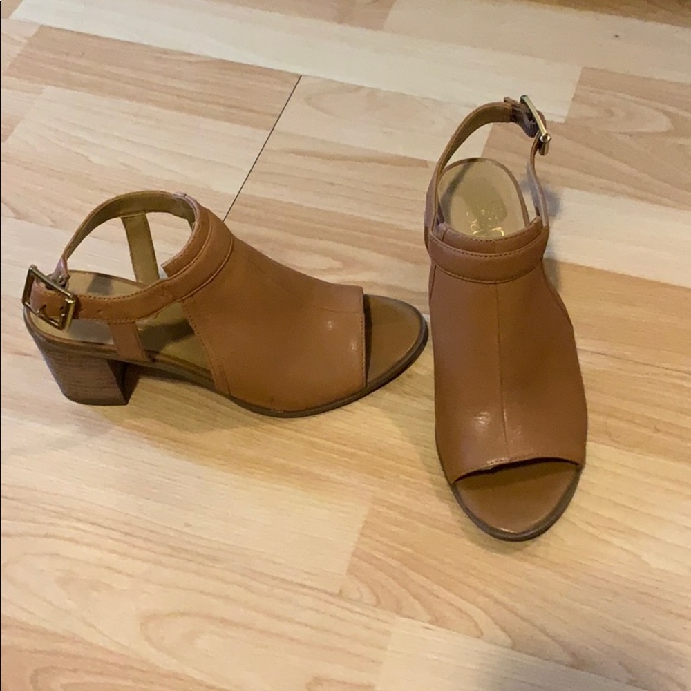 Franco Sarto block heels in cognac, size 6